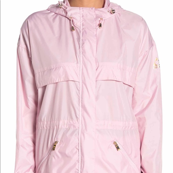 Adrian package Wind and Water resistant - Picture 2 of 3